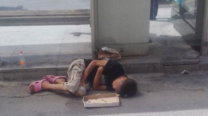 Nazirlik küçədə gecələyən 16 yaşlı oğlanla bağlı araşdırma aparıb