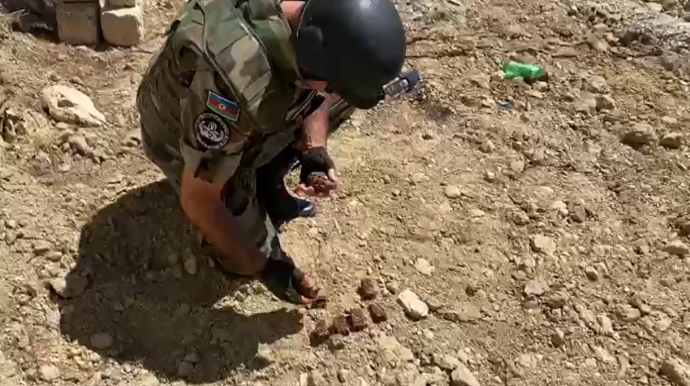 Bakıda hərbi sursat aşkarlanıb  - VİDEO