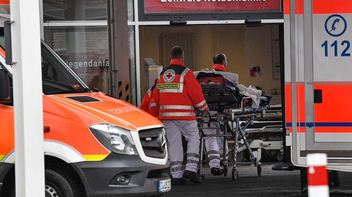 Zəncirvari yol qəzasında 20-dən çox insan xəsarət alıb