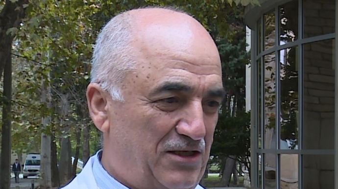 Baş infeksionist:  "Rayonlara gedənlər qaydalara əməl etsə, yoluxma artmaz"