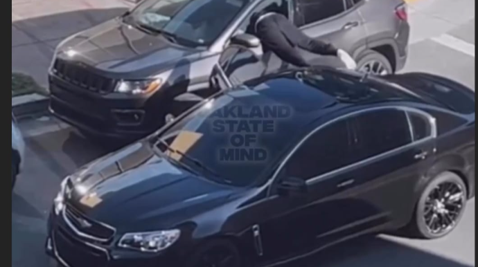 Maşın maqnitafonunu 10 saniyədə belə oğurladılar - ANBAAN VİDEO