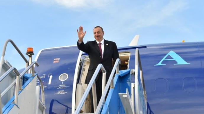 İlham Əliyevin Türkmənistana səfəri başa çatdı