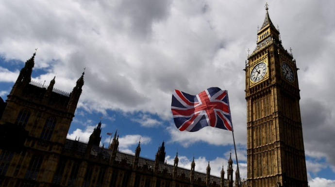 London Tehrandakı səfirini geri çağırdı