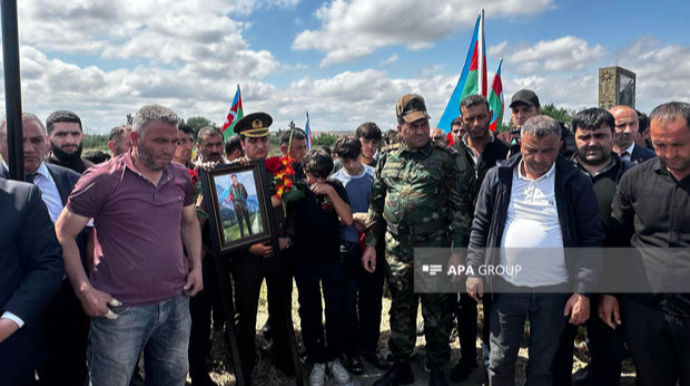 Novruz Quliyevin kütləvi məzarlıqda tapılan qalıqları dəfn olundu - FOTO