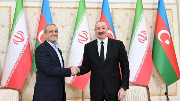 Əliyev Pezeşkiana təşəkkür etdi