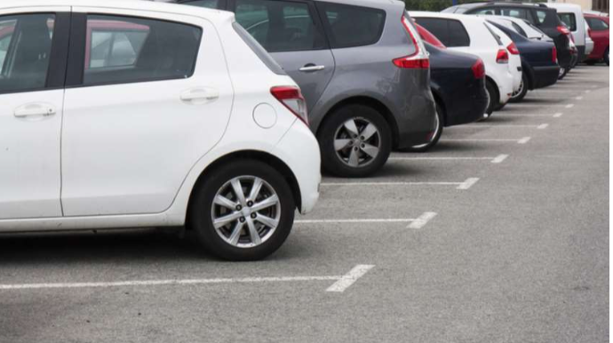 Qonşuların PARKİNQ DAVASI:  Maşını harada və necə saxlamalı?