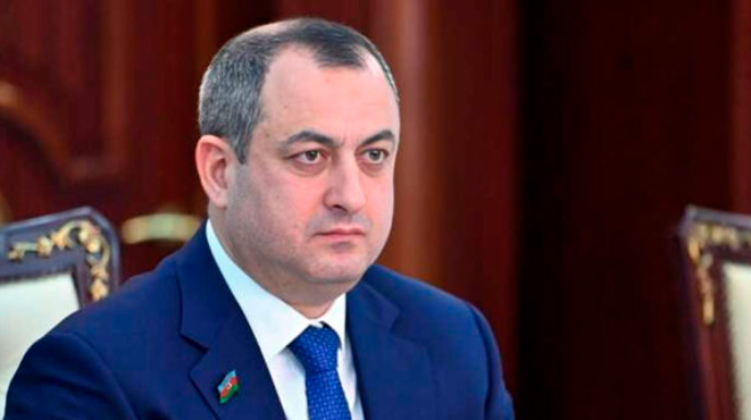 Adil Əliyev bu xanımları işdən çıxardı  