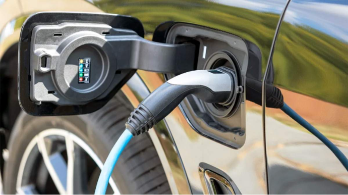 Азербайджан в январе закупил 108 электромобилей 