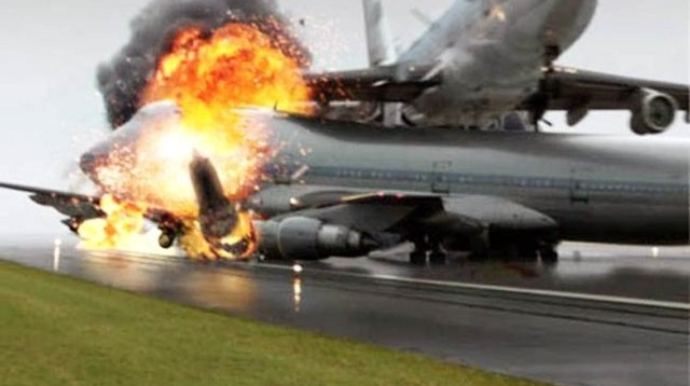 Təyyarə qəzaya uğradı - Somalidə 