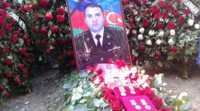 Şəhid polkovnik Babək Səmidli dəfn olunub  - FOTO