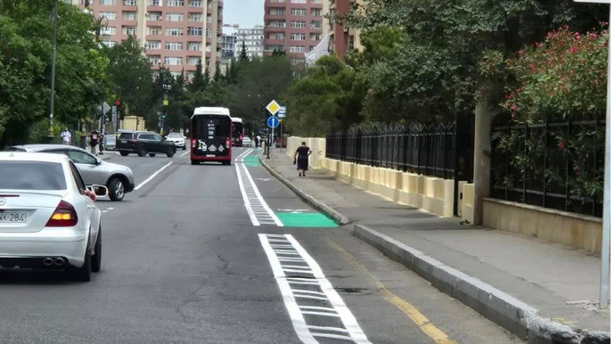 Bakının daha bir küçəsinə velosiped zolağı çəkildi – FOTO