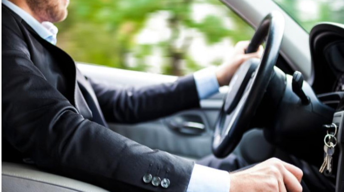 Bakıda kişi maşını ilə birgə YOXA ÇIXDI 