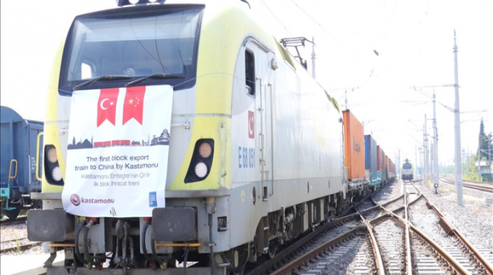 Daha iki ixracat yük qatarı Türkiyədən Çinə yola düşüb