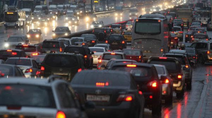 Bu halda sürücülər 60 manat 3 bal cərimələnirlər - Kamera görüntüləri  - VİDEO