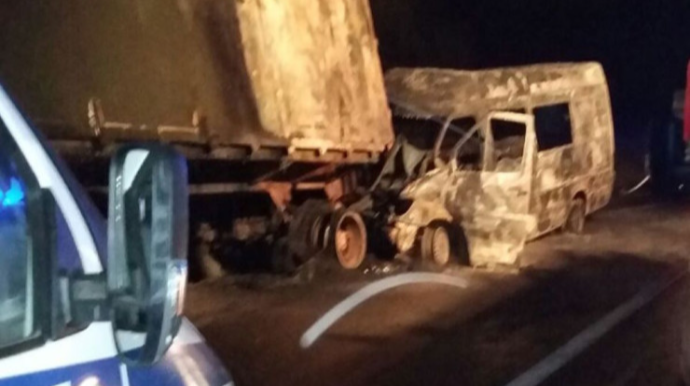 Yük maşını qəza törətdi: 16 ölü 