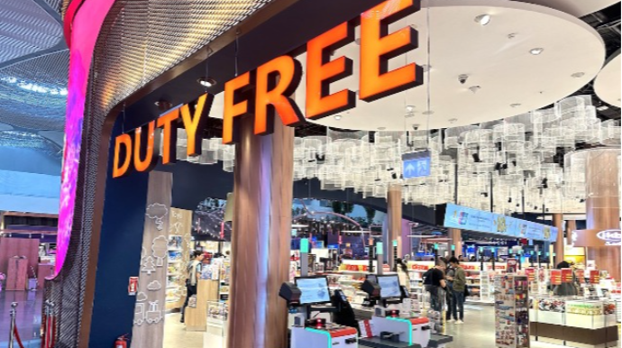 Azərbaycanlı turist Türkiyədə “Duty-Free”də 13 milyona yaxın alış-veriş edib 
