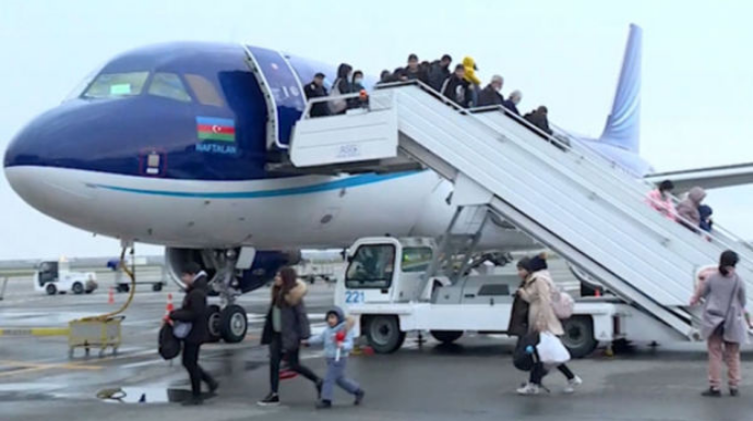Ukraynadakı vəziyyətlə əlaqədar 184 vətəndaşımız Rumıniyadan ölkəmizə təxliyə olundu - FOTO 