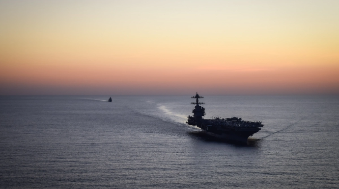 ABŞ ordusu Sakit okeanda iki gəmiyə zərbələr endirdi: 5 nəfər öldürüldü 