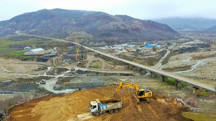 Muğanlı-İsmayıllı-Qəbələ yolunun inşası dekabra qədər başa çatacaq 