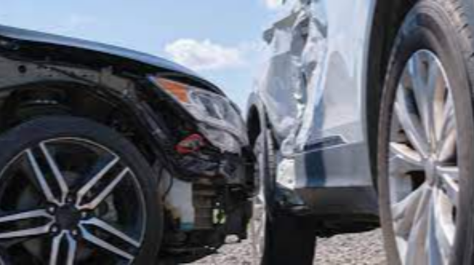 İmişlidə iki avtomobil toqquşub, xəsarət alanlar var 