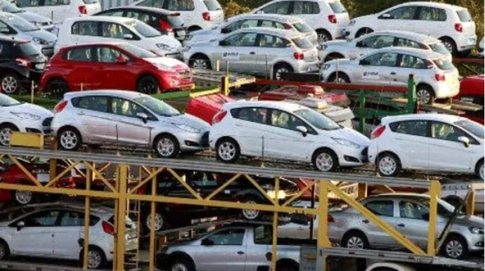 В Азербайджане с 2026 года изменится ставка акциза для старых легковых автомобилей 