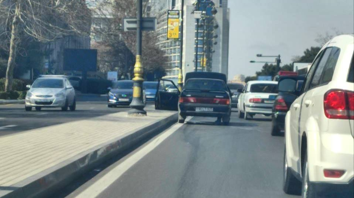 Bakıda bu yolda sıxlıq var  - FOTO