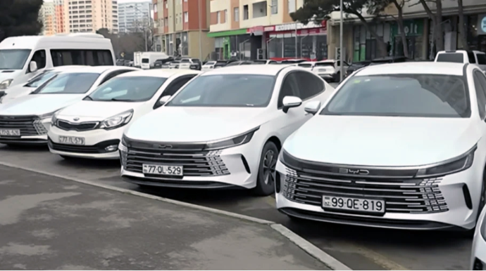 Taksi parkı ilə avtoservis əməkdaşları arasında ərazi mübahisəsi - "Onlara görə maşın saxlaya bilmirik" - VİDEO