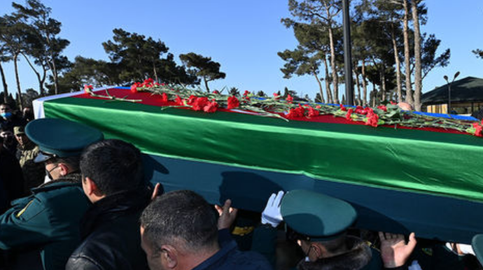 Helikopter qəzasında həlak olan hərbçilərdən üçü Şəhidlər xiyabanında dəfn edilmədi 