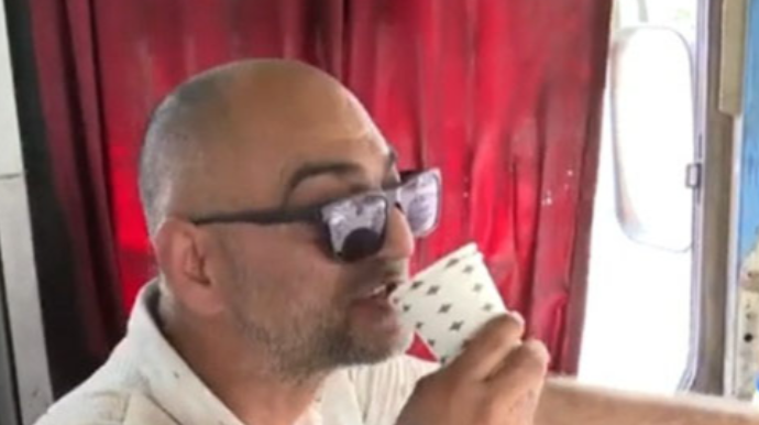 Avtobus sürücüsü sükan arxasında pivə içib? - VİDEO