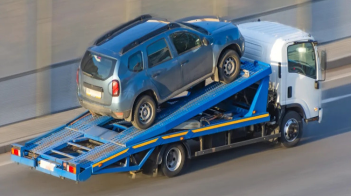 Oğrular"Land Cruiser"i evakuatorla qaçırdılar  - VİDEO