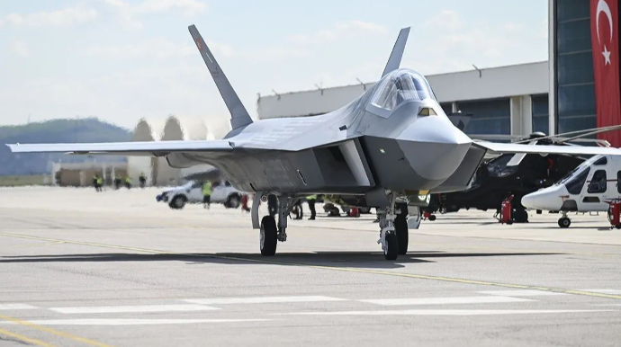 Türkiyənin döyüş təyyarəsinin QİYMƏTİ AÇIQLANDI 