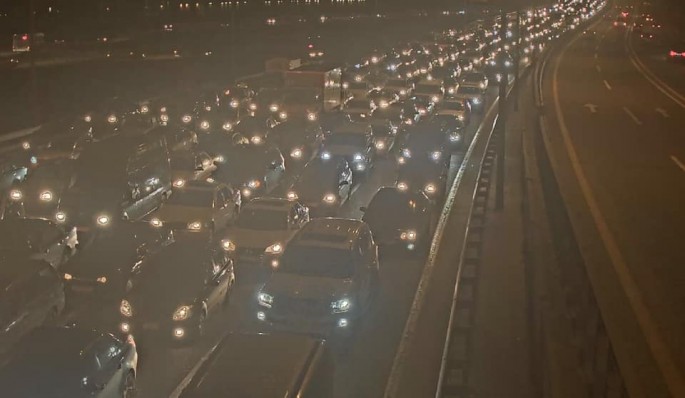 Hava limanı istiqamətində avtomobillərin hərəkətində sıxlıq yaranıb - FOTO