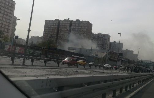 İstanbul metrosunda yanğın olub - FOTO