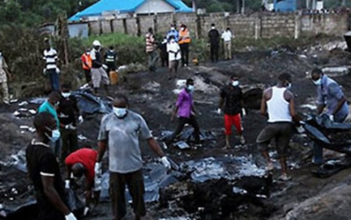 Avtobus “KamAz”la toqquşdu: 18 ölü, 14 yaralı