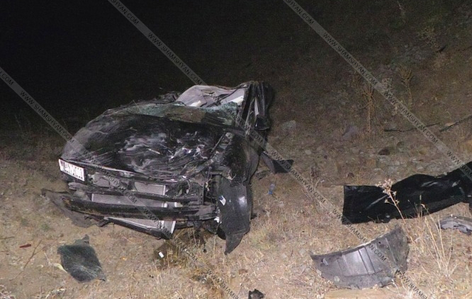 Ermənistanda “Suzuki” 200 metrlik hündürlükdən dərəyə yuvarlandı: 3 ölü, 1 yaralı - FOTO