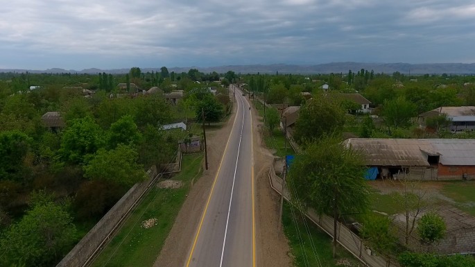Yevlaxda 8 km uzunluğa malik avtomobil yolu yenidən qurulub - FOTO