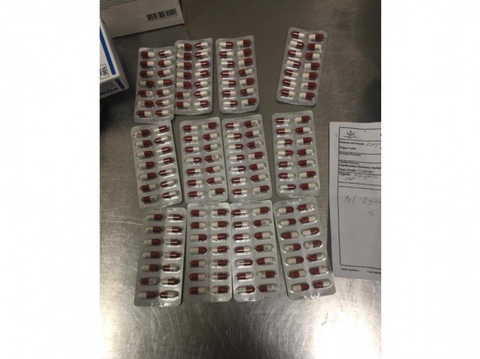 Hava limanında sərnişindən qanunsuz dərman preparatı aşkarlanıb - FOTO