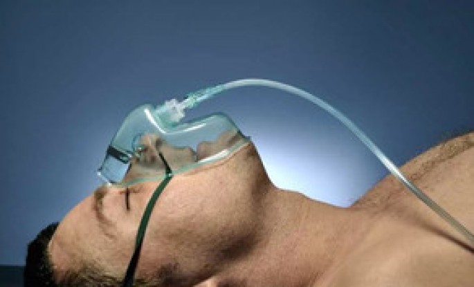 Avtomobil üzüm piştaxtasına çırpıldı: satıcı komaya düşüb - Cəlilabadda