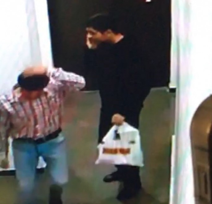 Bakıda velosiped oğurlayanlar kameraya düşdü – VİDEO