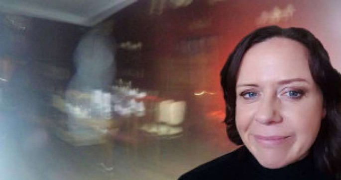 Bankda işləməkdən imtina etdi: ruh ovçusu oldu - FOTO