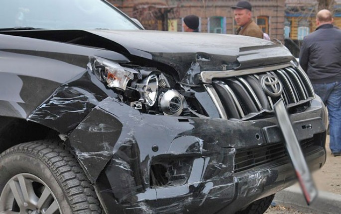 Oğuzda yol qəzasında iki nəfər yaralanıb