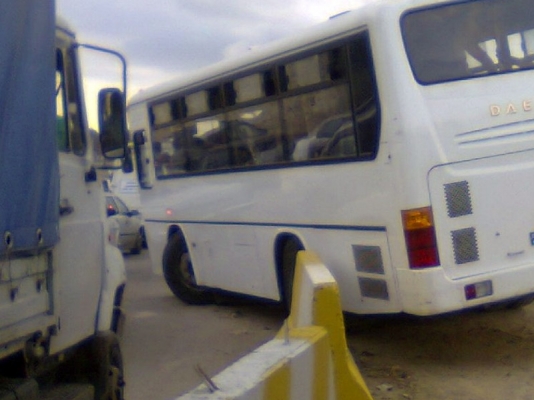 Bakıda avtobusu qəzası: ikisi körpə olmaqla 4 nəfər yaralandı