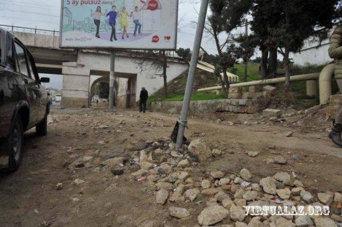 56 il əvvəl tikilən körpü təhlükə mənbəyinə çevrilib - FOTO