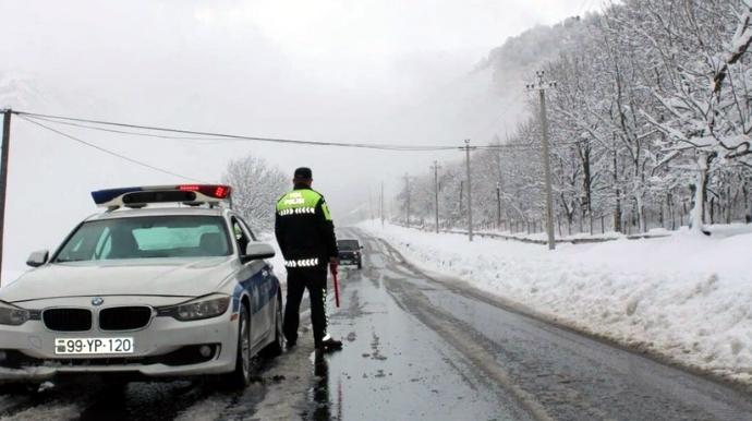 Дорожная полиция обратилась к водителям на фоне ожидаемой гололедицы на дорогах 
