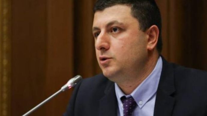 ""Artsax"ın sülh yolu ilə verilməsi yönündə gedirik" - Erməni deputat 