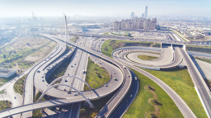 Yol infrastrukturu yalnız tikinti deyil, səmərəli idarəetmə iqtisadi inkişafın açarıdır - Ekspert 