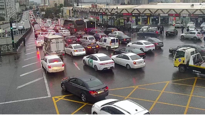 Bakının bu küçələrində sıxlıq var - SİYAHI - FOTOLAR 