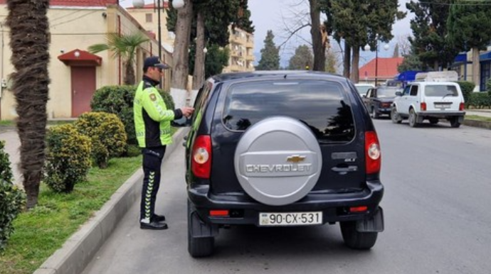 Balakəndə qaydaları pozan sürücülərə cərimə yazılıb - FOTO 