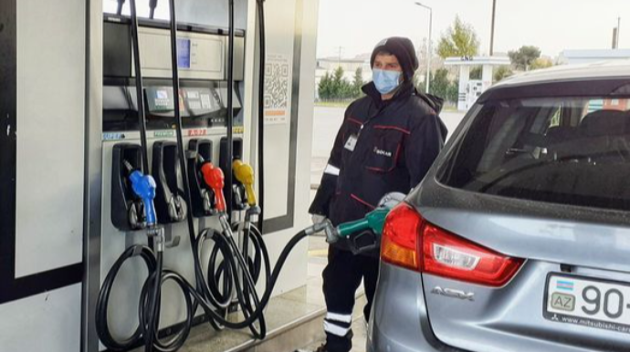Сколько бензина и дизтоплива произведено в Азербайджане с начала 2020 года?