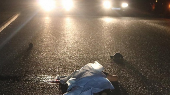 В Баку автомобиль сбил пешеходов, есть погибший и раненые